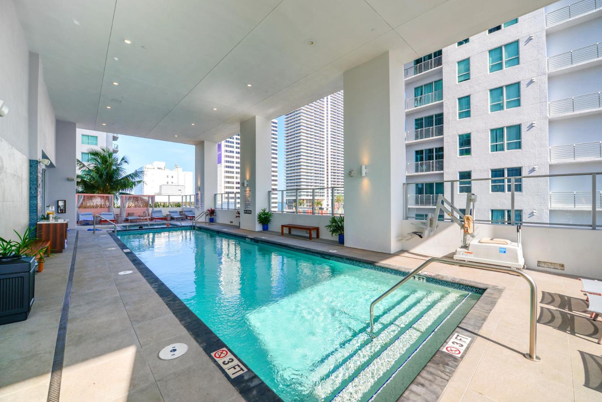 Luxury One-bedroom W Amenities! Apartamento Miami